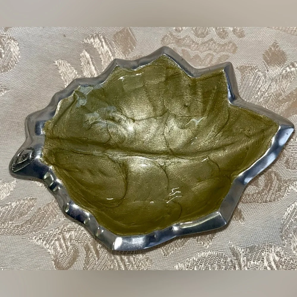 Julia Knight Kiwi Green Leaf Bowl 6x5